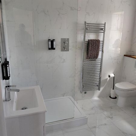 The White Hart Inn Алфретон Экстерьер фото