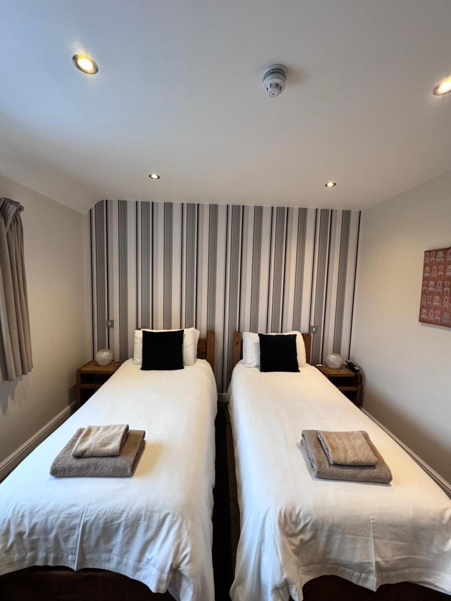 The White Hart Inn Алфретон Экстерьер фото