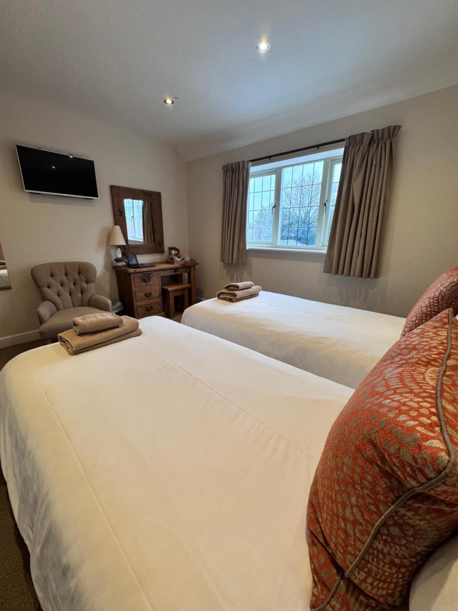 The White Hart Inn Алфретон Экстерьер фото